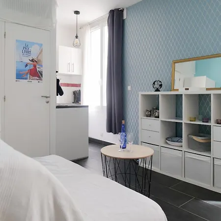 Equipe Emplacement Parfait Sur La Baie Des Sables D'olonne *